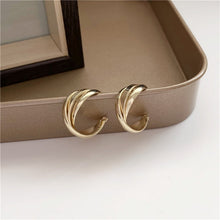 Load image into Gallery viewer, Minimalist Brand Hoop Circle Earring